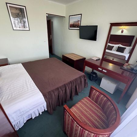 Hotel Grand Бухара Екстериор снимка