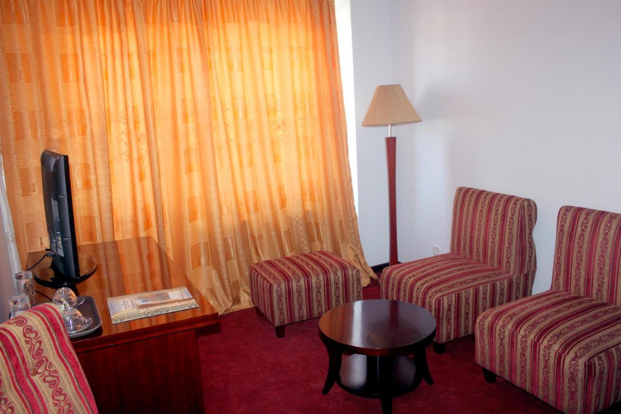 Hotel Grand Бухара Екстериор снимка