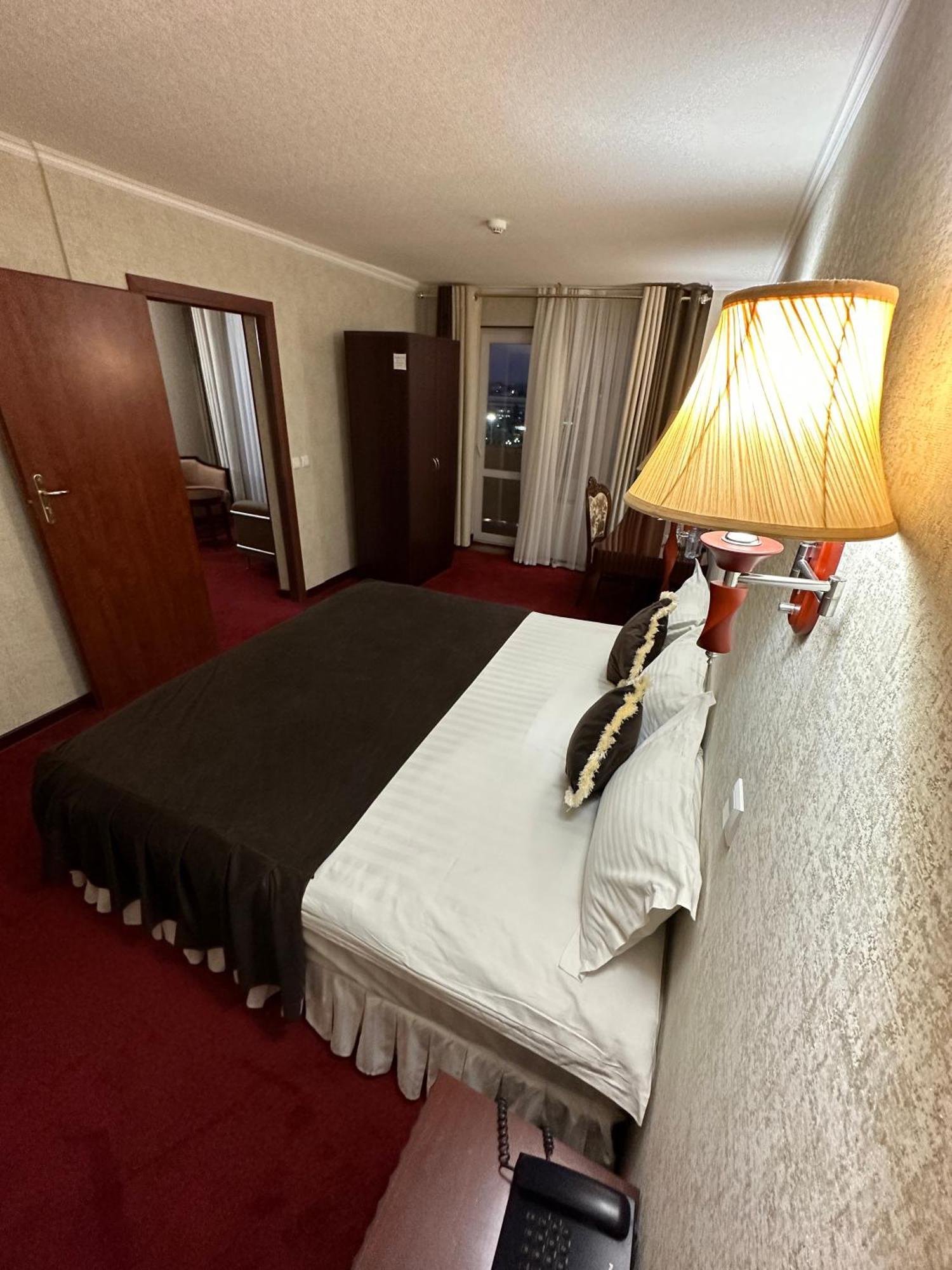 Hotel Grand Бухара Екстериор снимка
