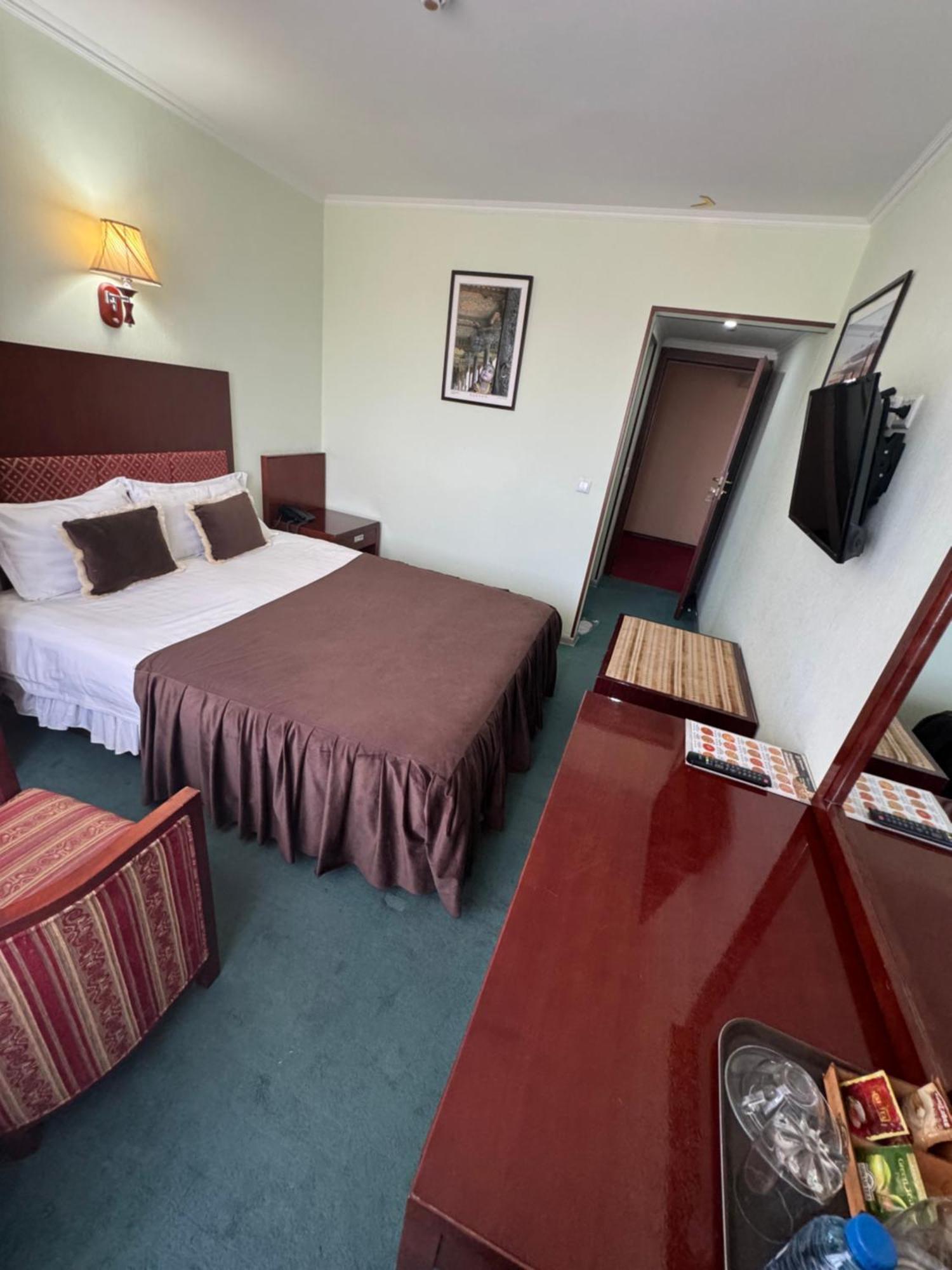 Hotel Grand Бухара Екстериор снимка