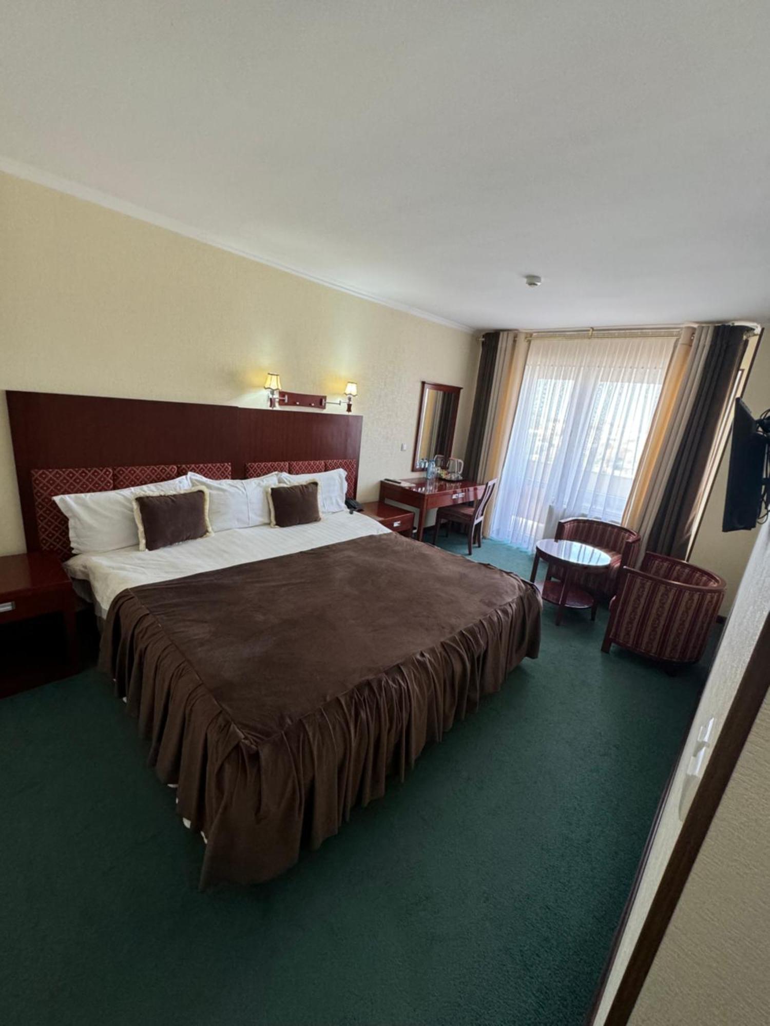Hotel Grand Бухара Екстериор снимка