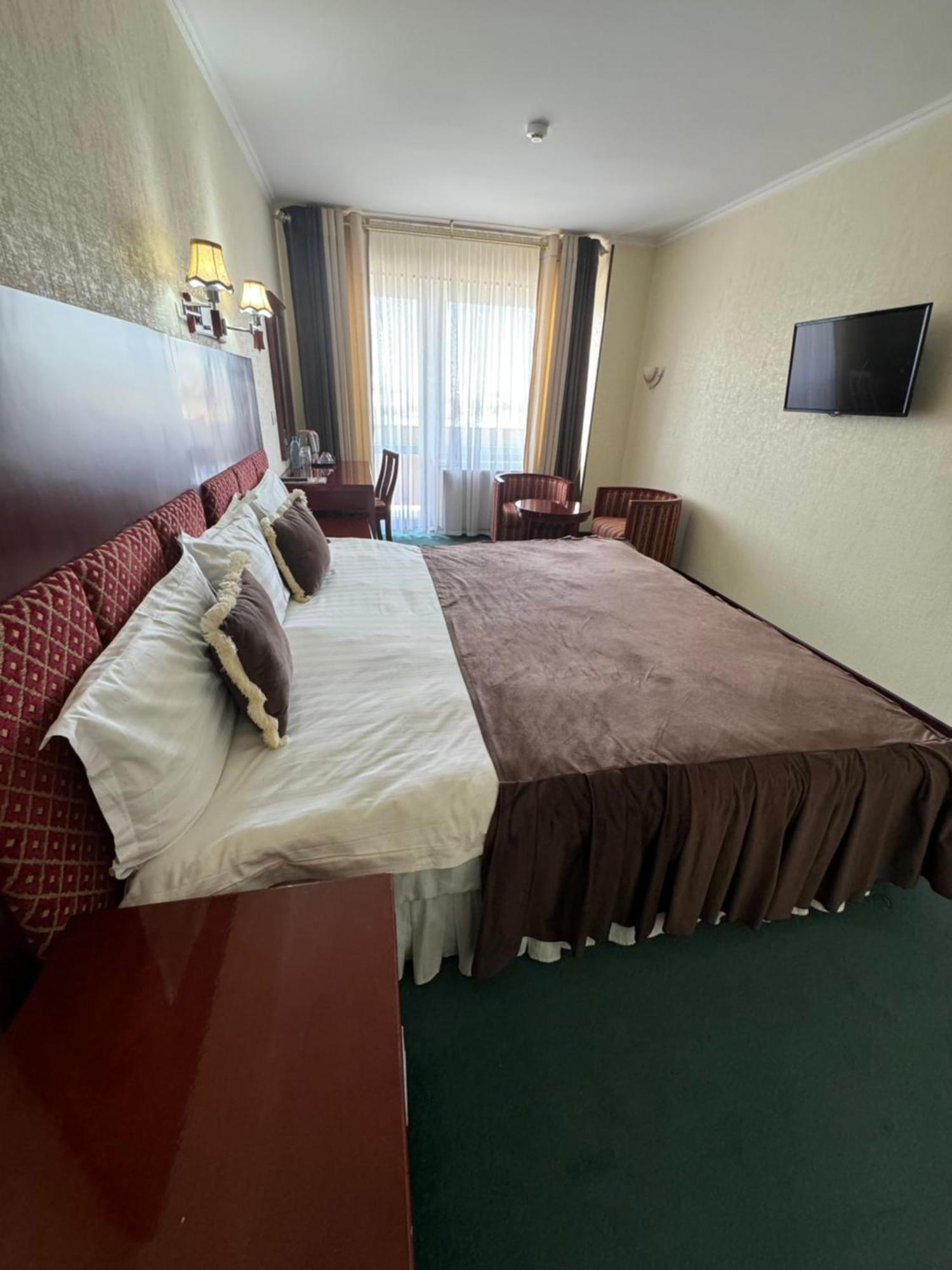 Hotel Grand Бухара Екстериор снимка